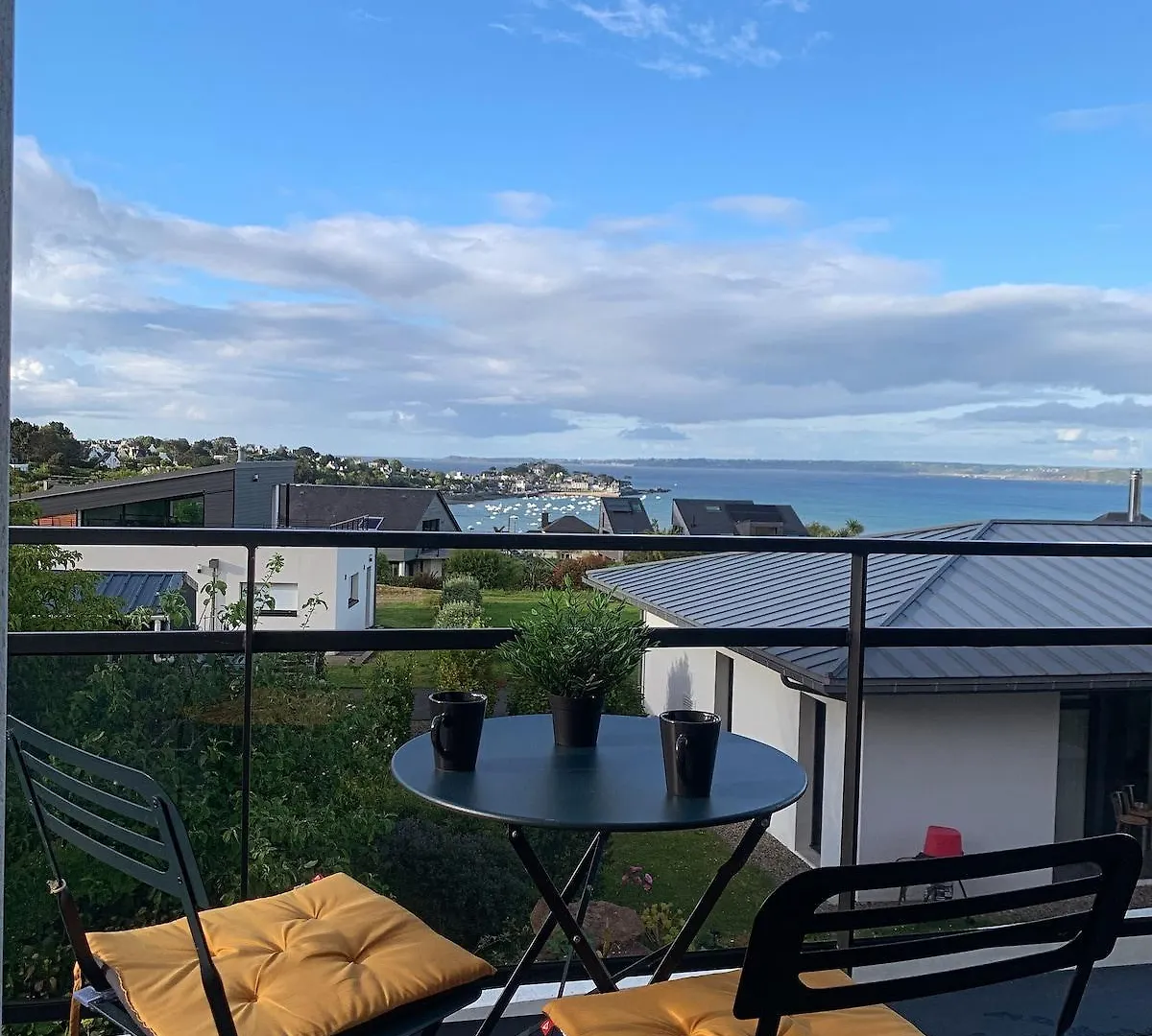 Maison Ty Loki - Vue Mer, 400M De La Plage Locquirec Holiday home